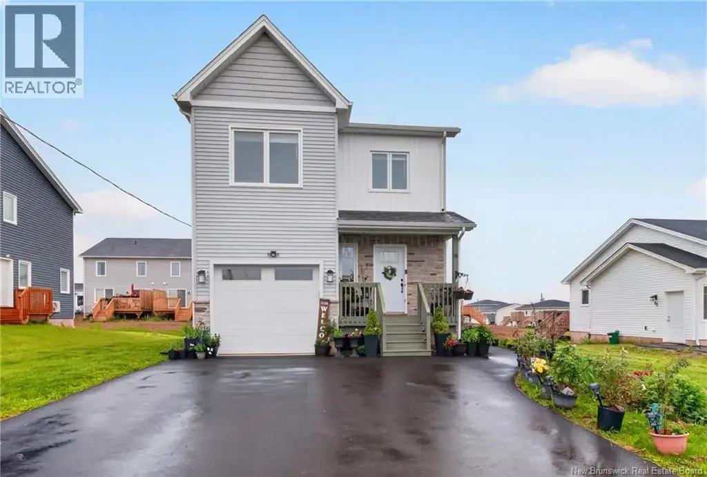 88 Macintosh Boulevard, Moncton