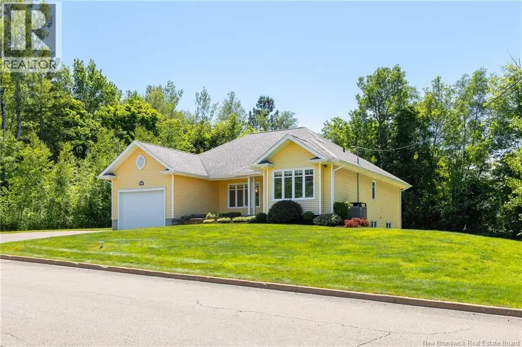 86 Greenwich, Moncton
