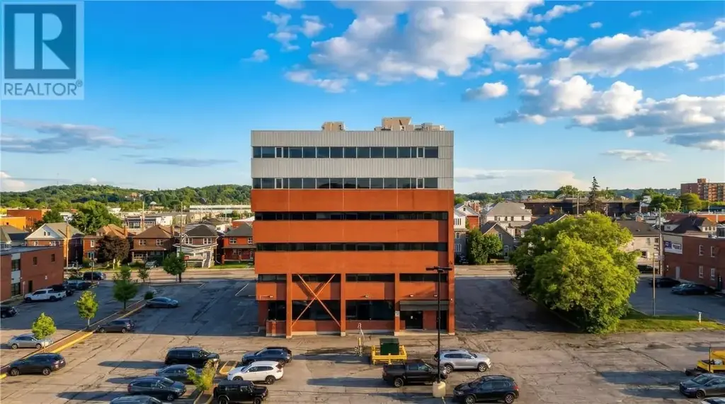 144 Pine Street Unit# 301, Sudbury