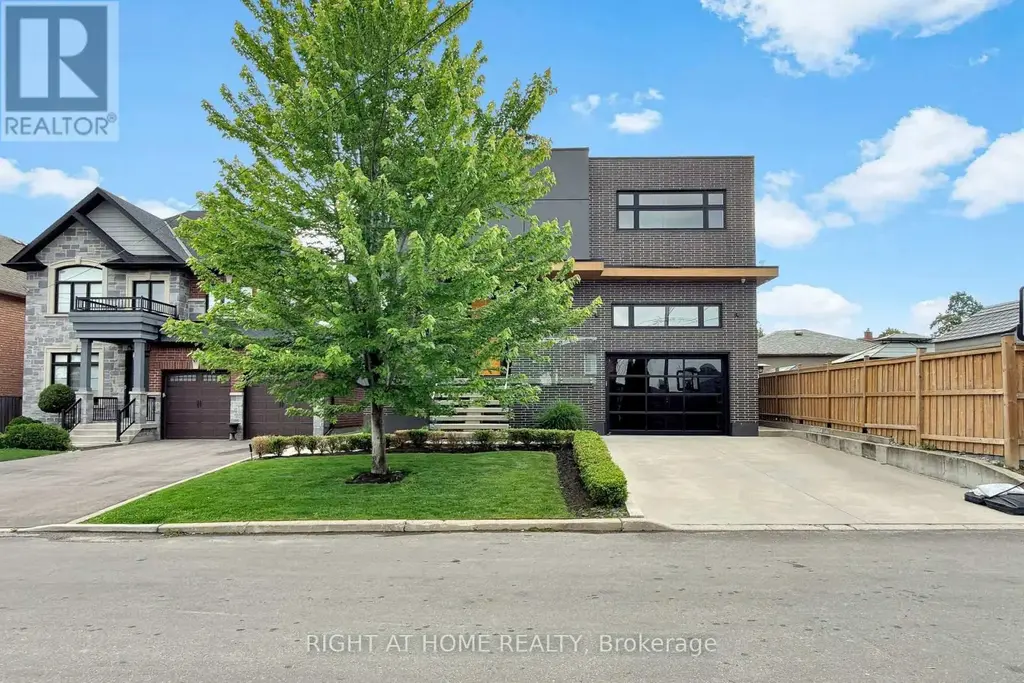 2931 Lansdowne Avenue, Toronto (Yorkdale-Glen Park)