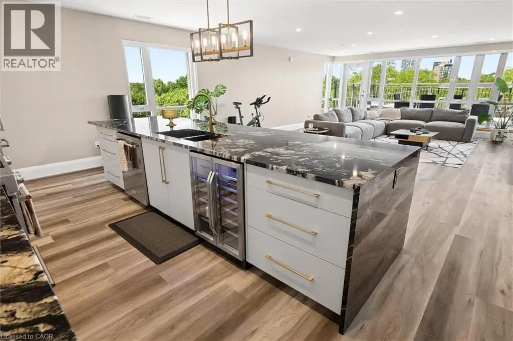 51 David Street Unit# 404, Kitchener