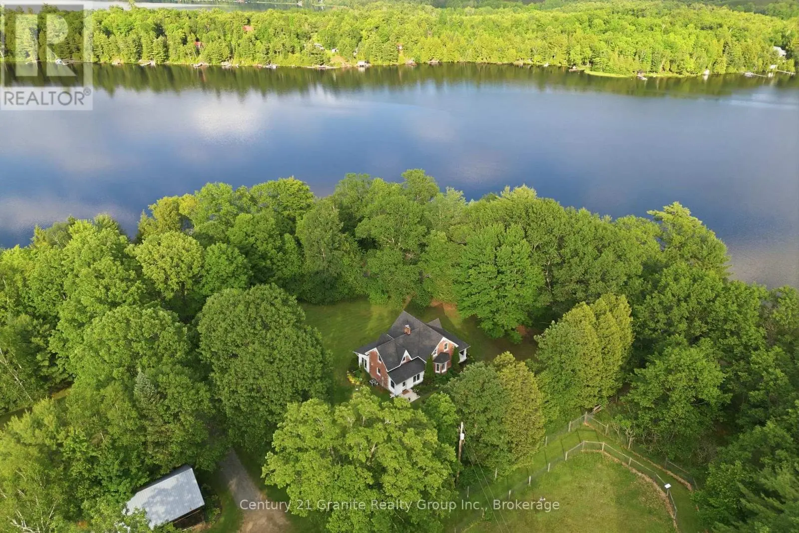 1515 North Shore Road, Algonquin Highlands (Stanhope)