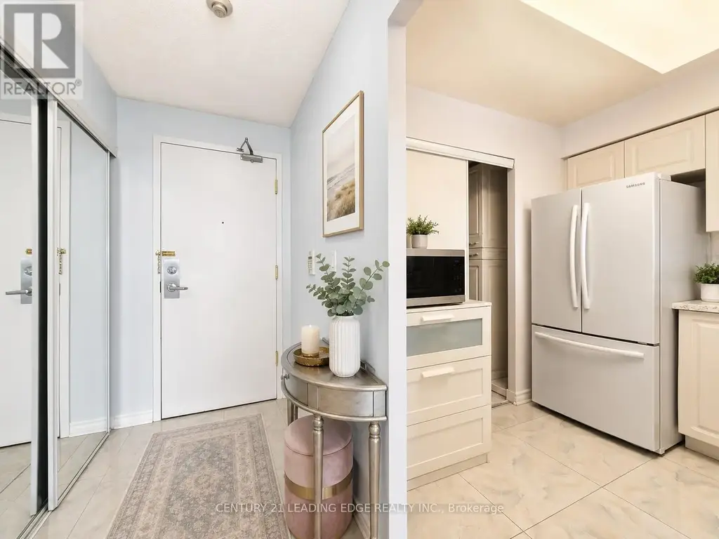 2721 - 68 Corporate Drive, Toronto (Woburn)