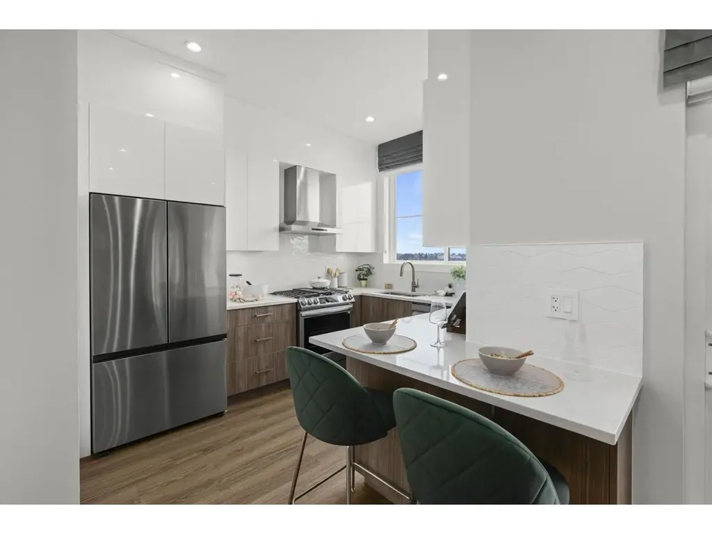16 6035 141 Street, Surrey