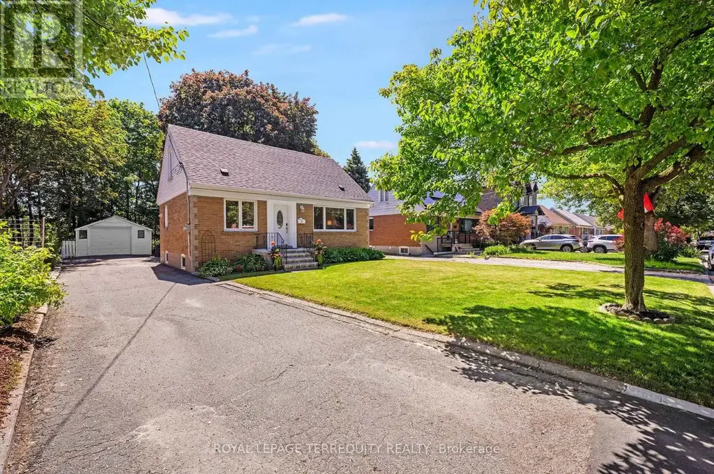 35 Jodphur Avenue, Toronto (Humberlea-Pelmo Park)