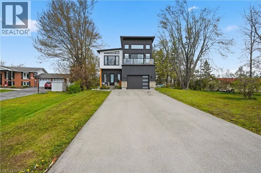 4642 Anderson Avenue, Ramara