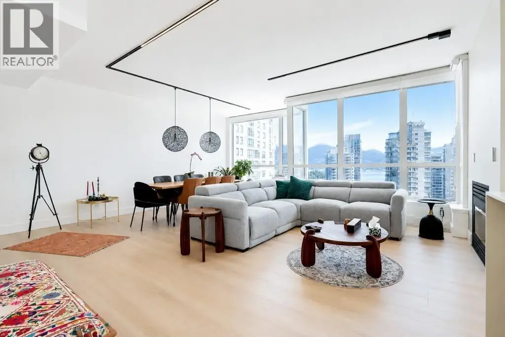 1909 1239 W Georgia Street, Vancouver