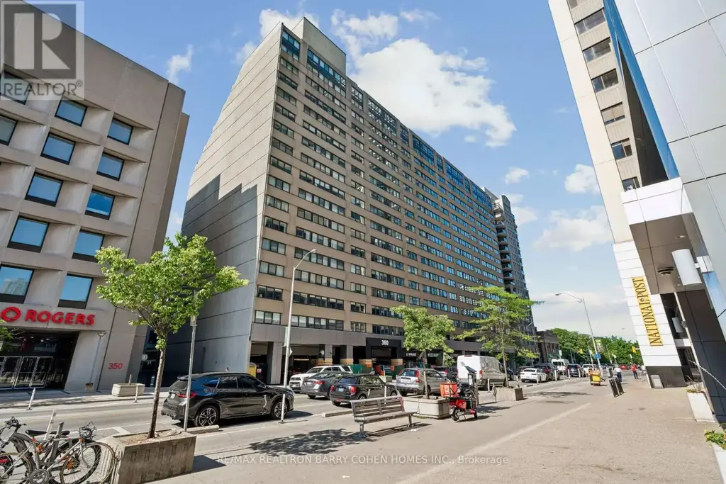 301 - 360 Bloor Street E, Toronto (Rosedale-Moore Park)