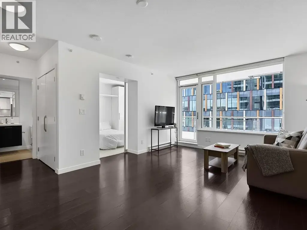 703 6333 Silver Avenue, Burnaby