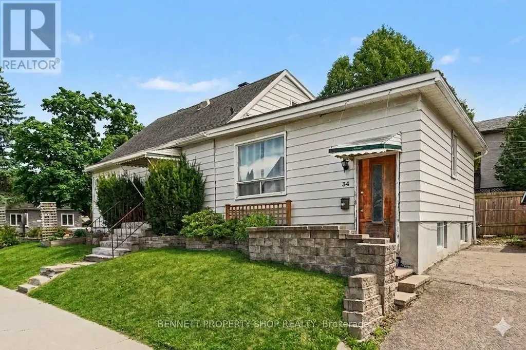 34 Hazel Street, Ottawa