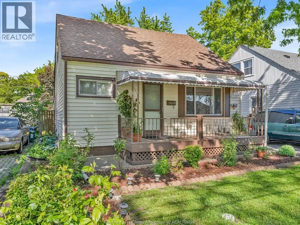 1936 Central, Windsor