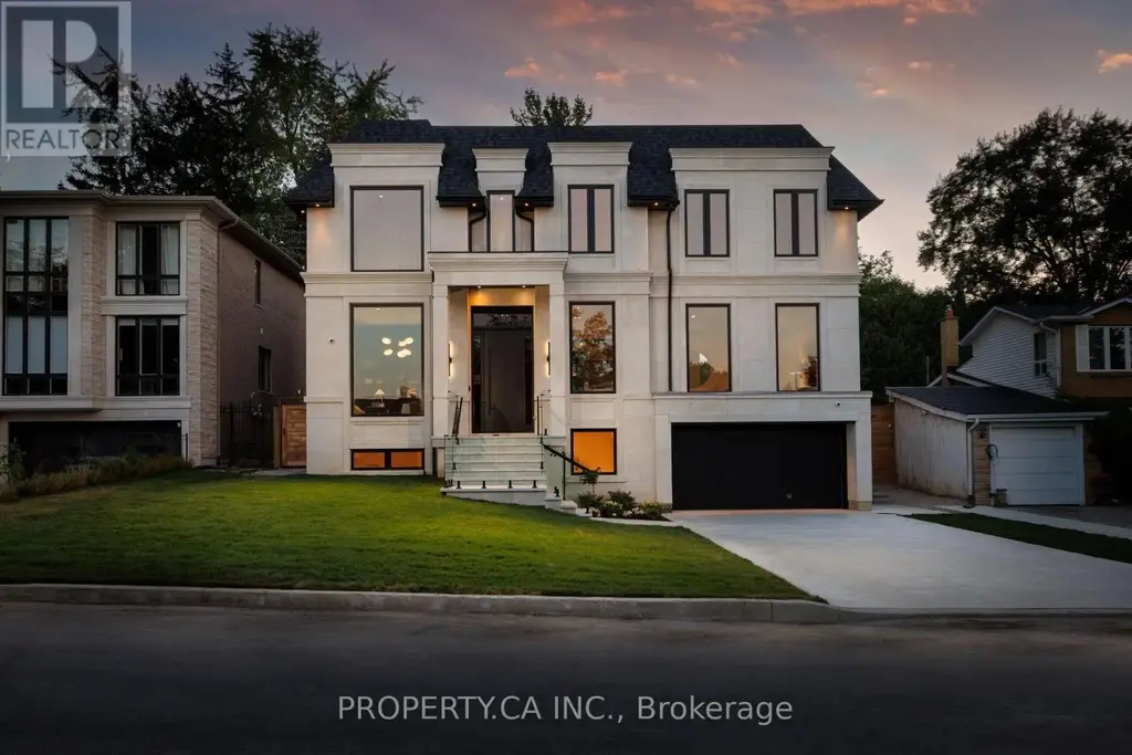 10 Grangemill Crescent, Toronto (Banbury-Don Mills)