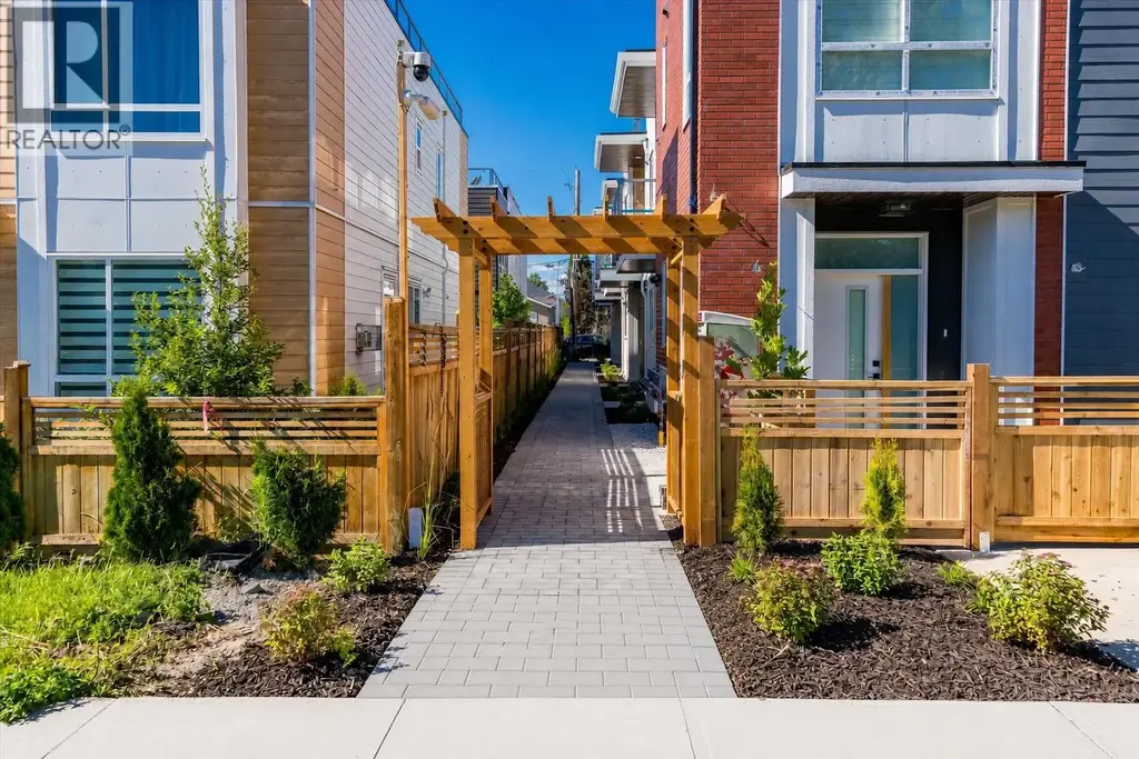760 Raymer Avenue Unit# 6, Kelowna