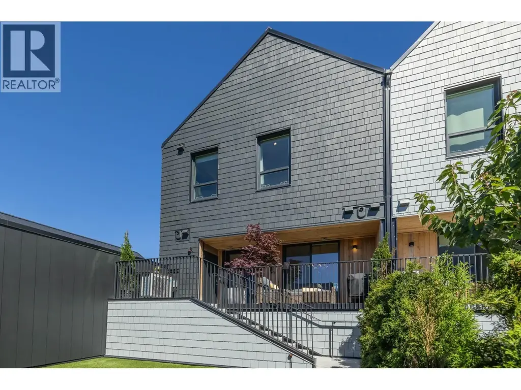 35 6340 Market Avenue, Tsawwassen