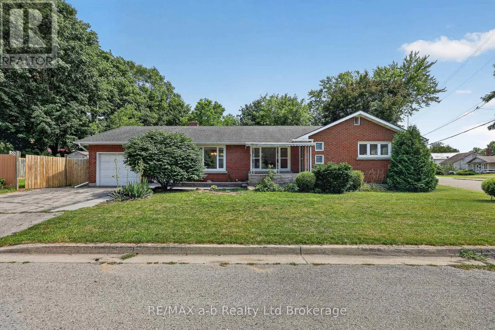 58 Victoria Street, Tillsonburg