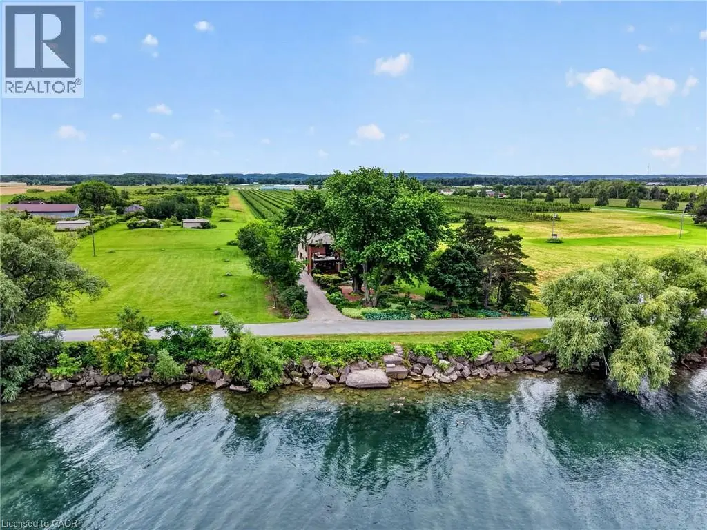 3754 Lakeshore Road, Lincoln
