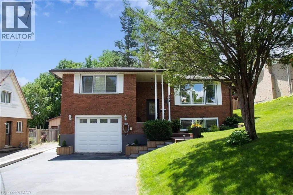294 South Drive, Simcoe