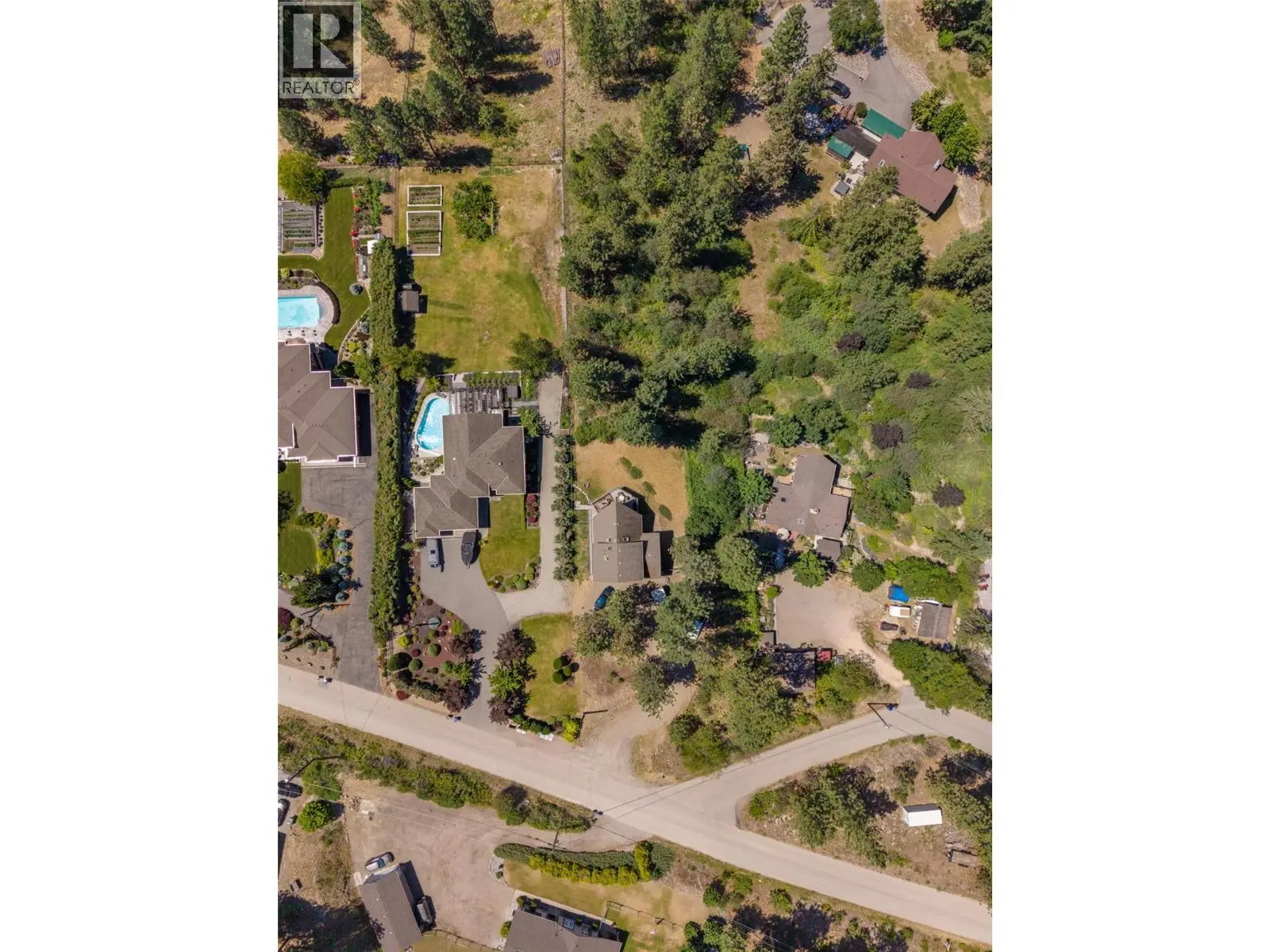 16490 Commonage Road. Lake Country, British Columbia