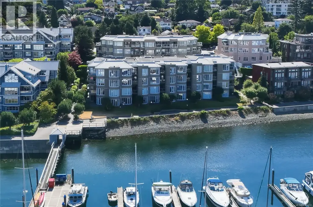 402 566 Stewart Ave, Nanaimo