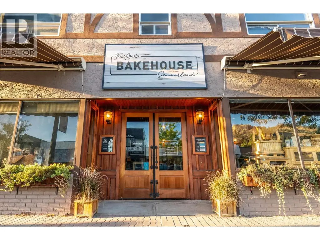 10110 Main Street, Summerland