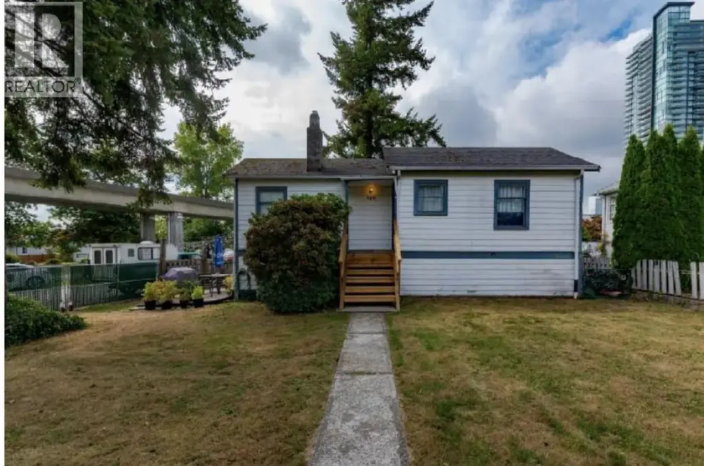 6891 Burlington Avenue, Burnaby