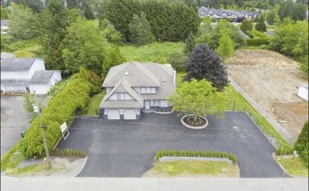 7070 207 Street, Langley