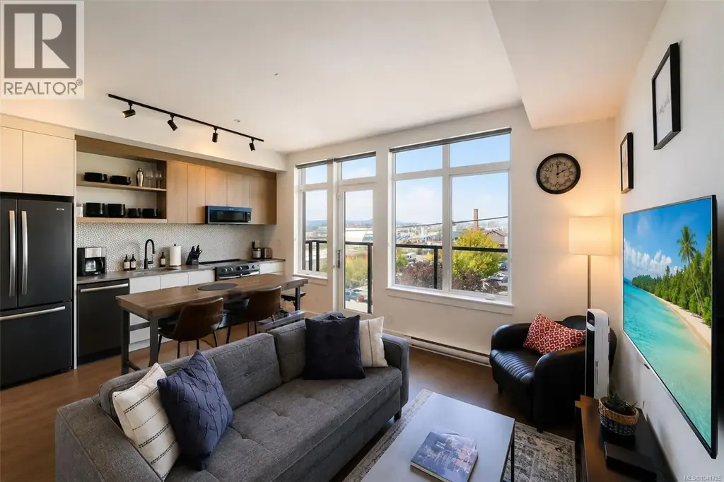 415 515 Chatham St, Victoria