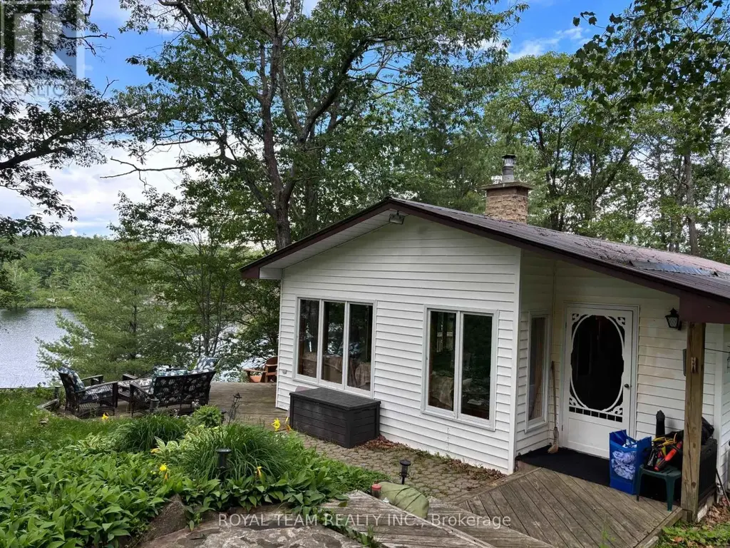 1851 Deep Bay Road, Minden Hills (Lutterworth)