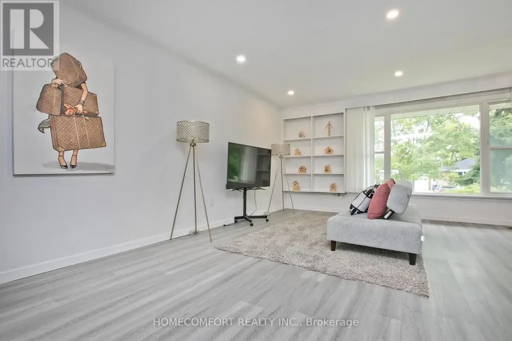 19 Beacham Crescent, Toronto (Tam O'Shanter-Sullivan)