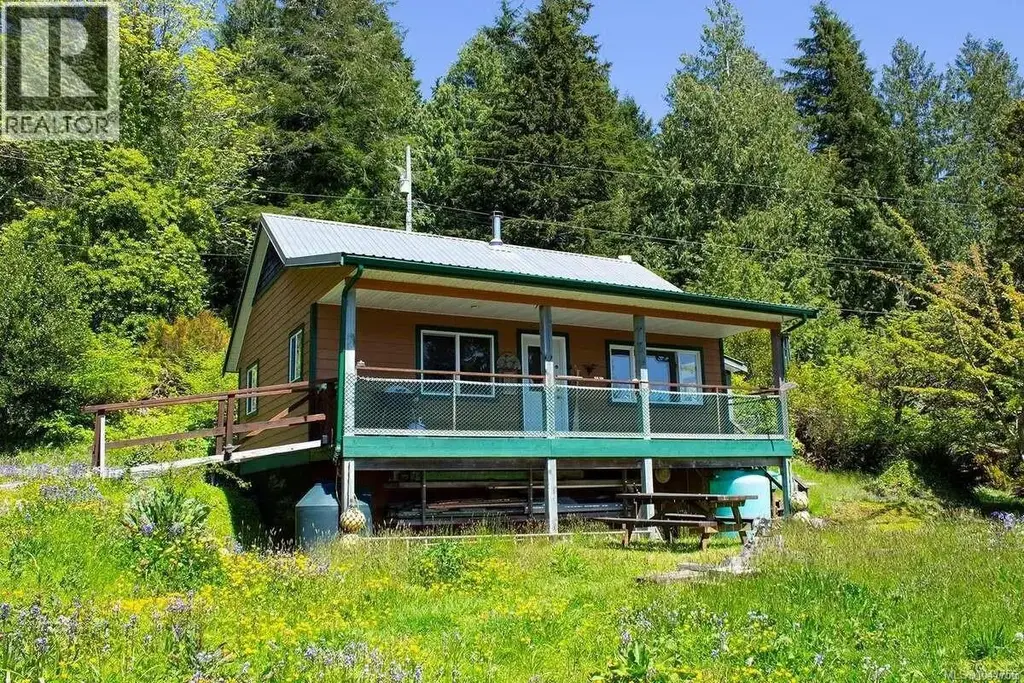 326 Grappler Inlet, Bamfield