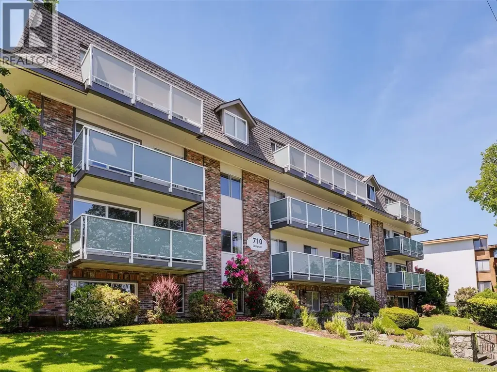 405 710 Lampson St, Esquimalt