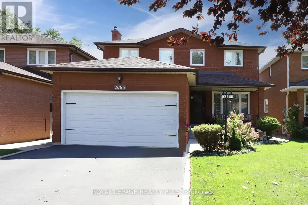 1086 Hedge Drive, Mississauga (Lakeview)