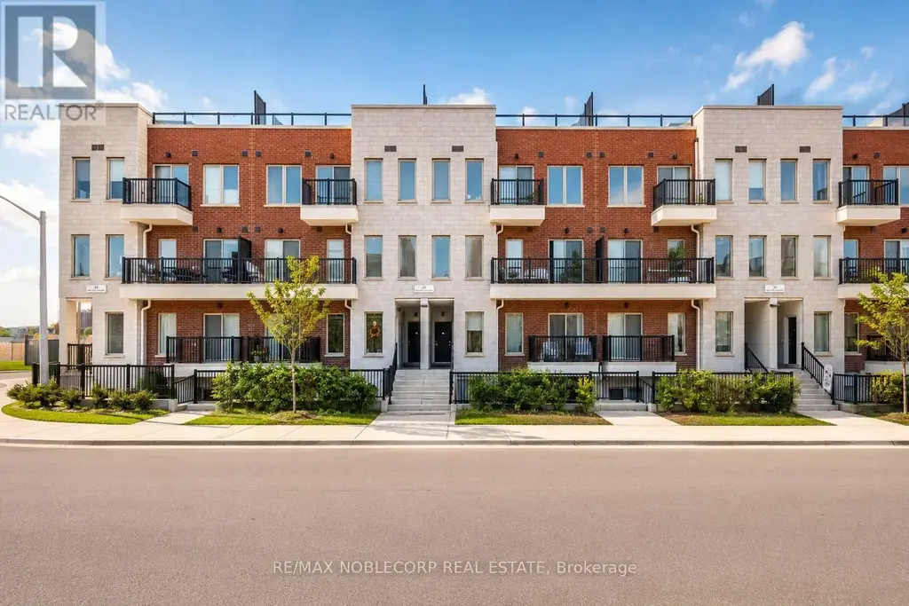 22 - 39 John Perkins Bull Drive, Toronto (Downsview-Roding-CFB)
