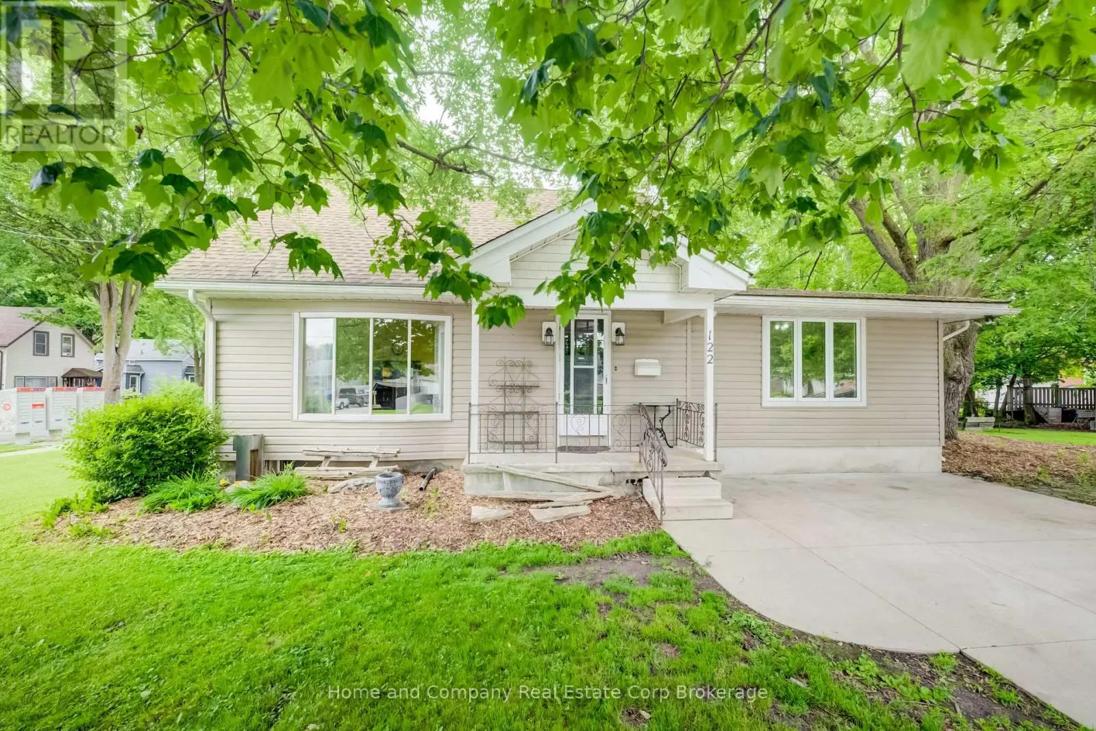 122 Brydges Street, Stratford