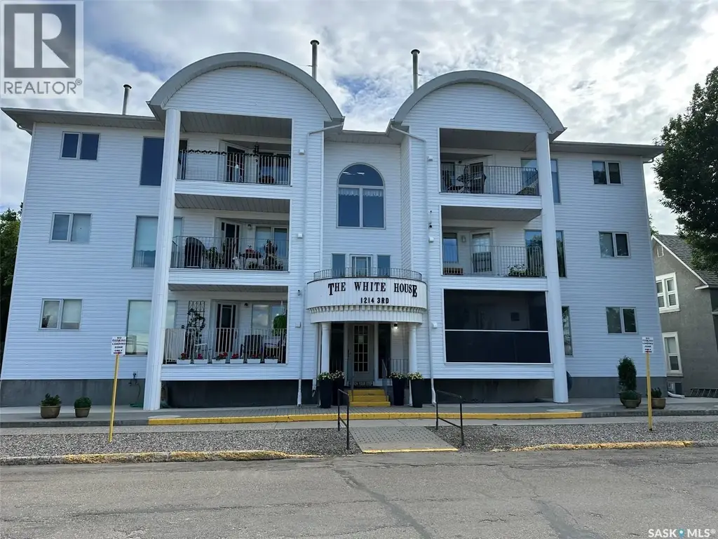 303 1214 3rd Street, Estevan