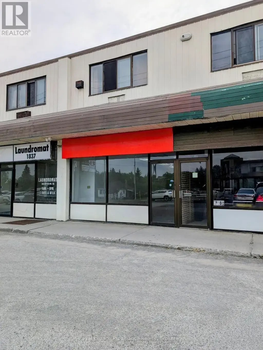 9a - 1837 Lansdowne Street W, Peterborough (Otonabee Ward 1)