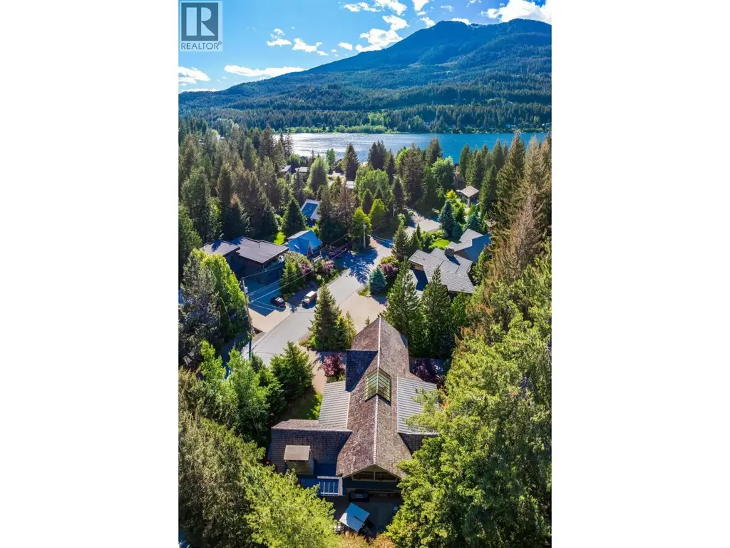 3205 Archibald Way, Whistler