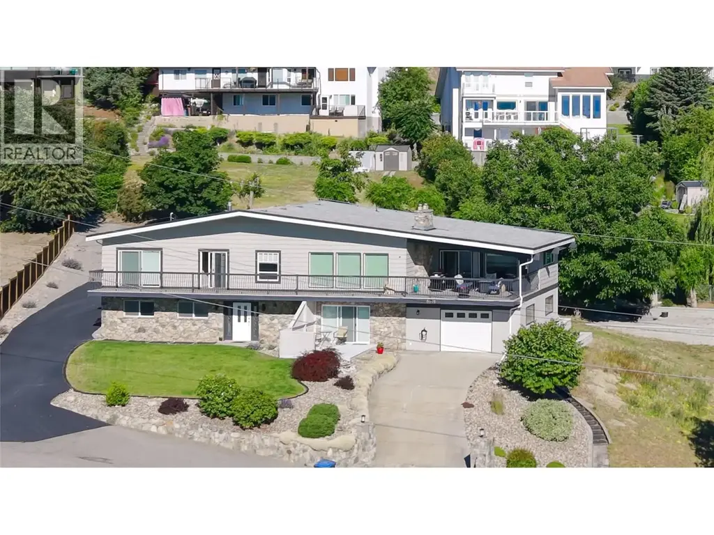 6076 Beatrice Road, Peachland