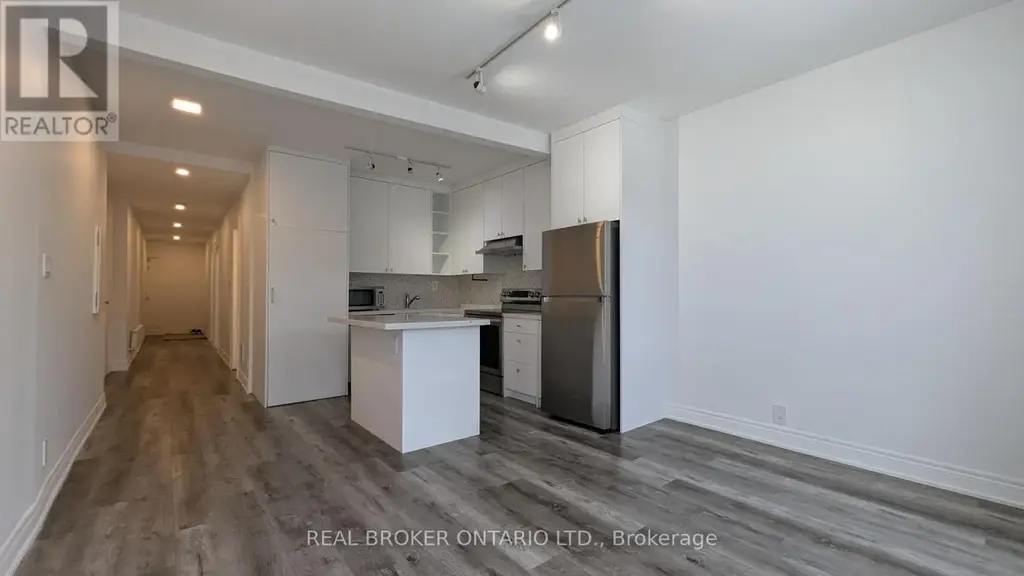 4 - 2199 Gerrard Street E, Toronto (East End-Danforth)
