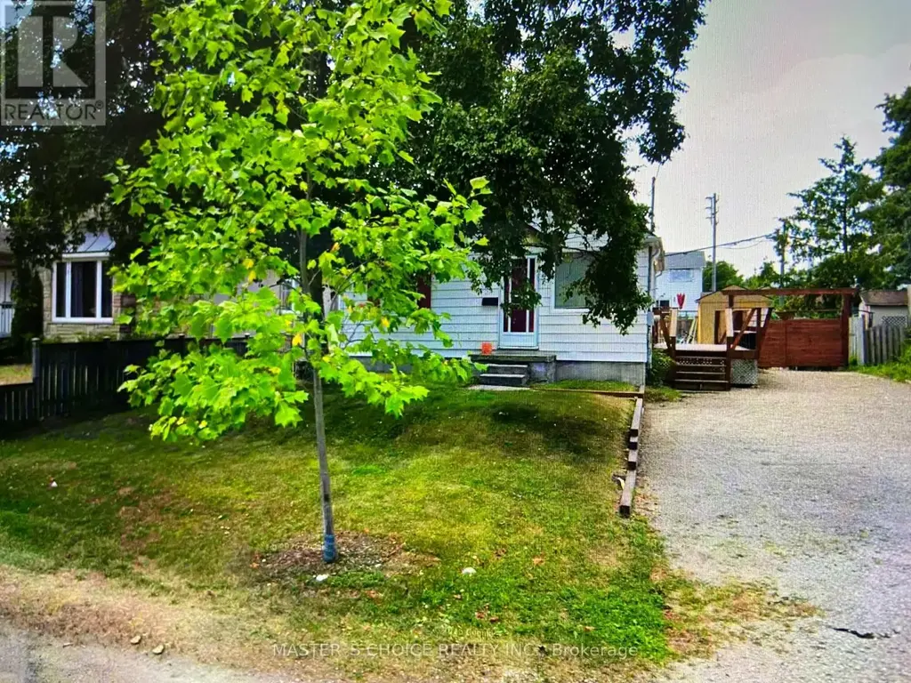 32 Amiens Road, Toronto (West Hill)
