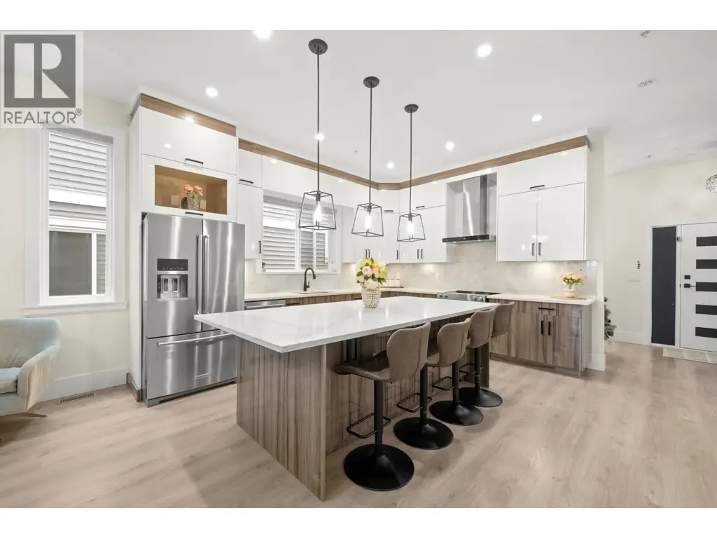 11042 240 Street, Maple Ridge