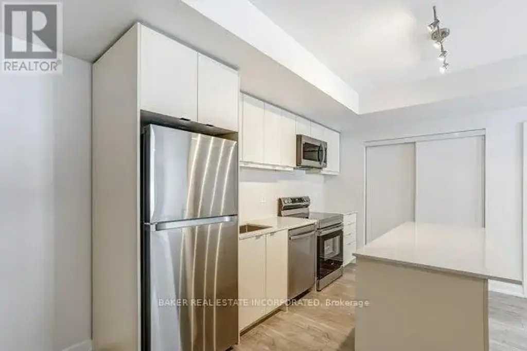 111 - 39 Farmstead Road, Toronto (St. Andrew-Windfields)