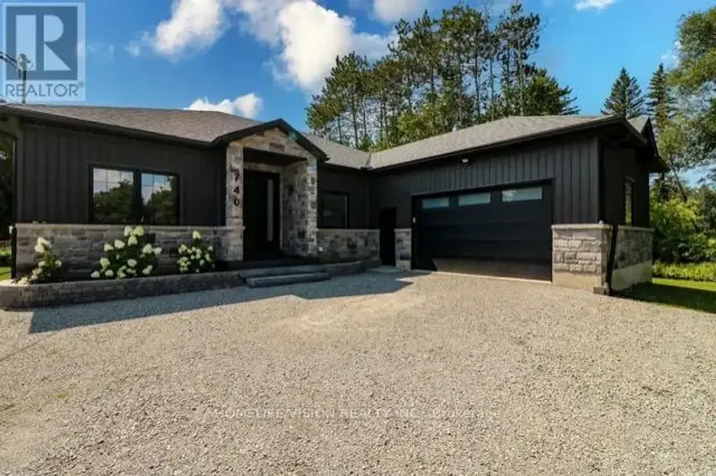 740 Midland Avenue, Tay (Port McNicoll)
