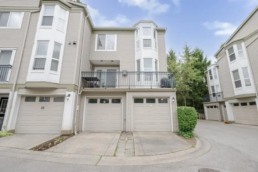 23 9559 130a Street, Surrey
