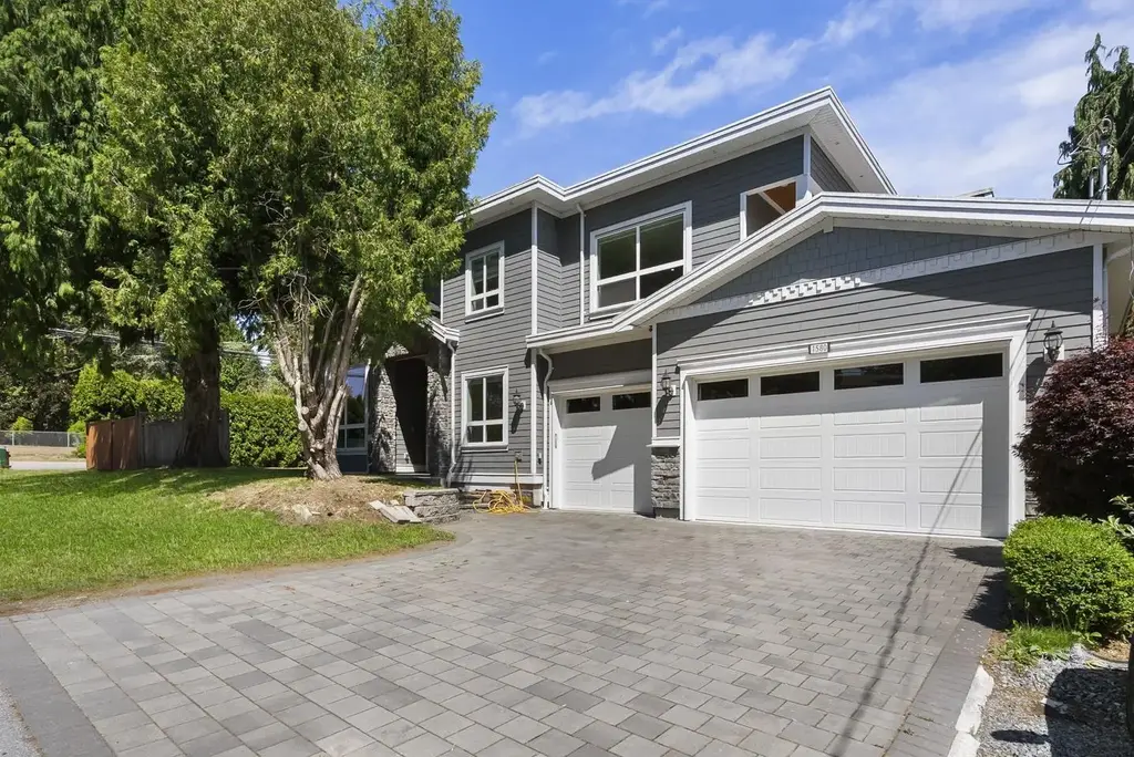 1580 Chestnut Street, Surrey