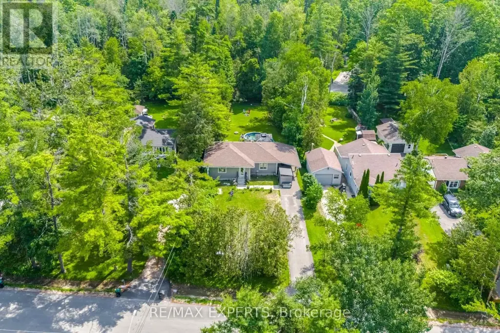 3211 Cove Avenue, Innisfil