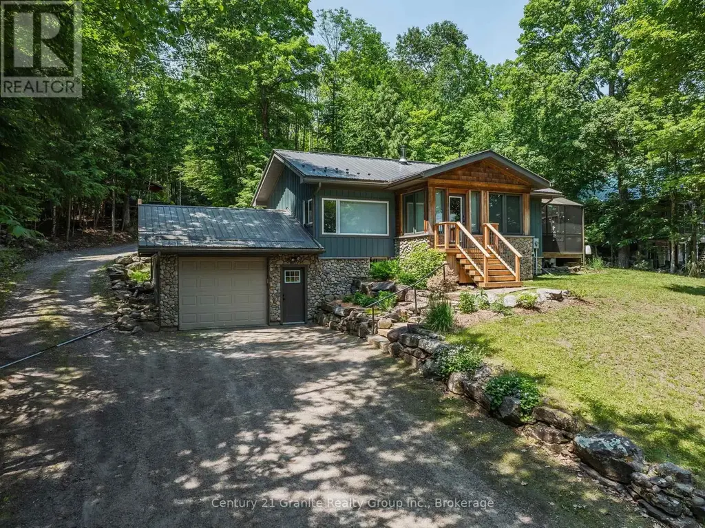 1283 Wonderland Road, Dysart et al (Dysart)