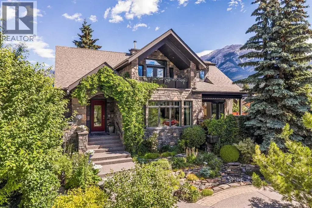 930 9 Street S, Canmore
