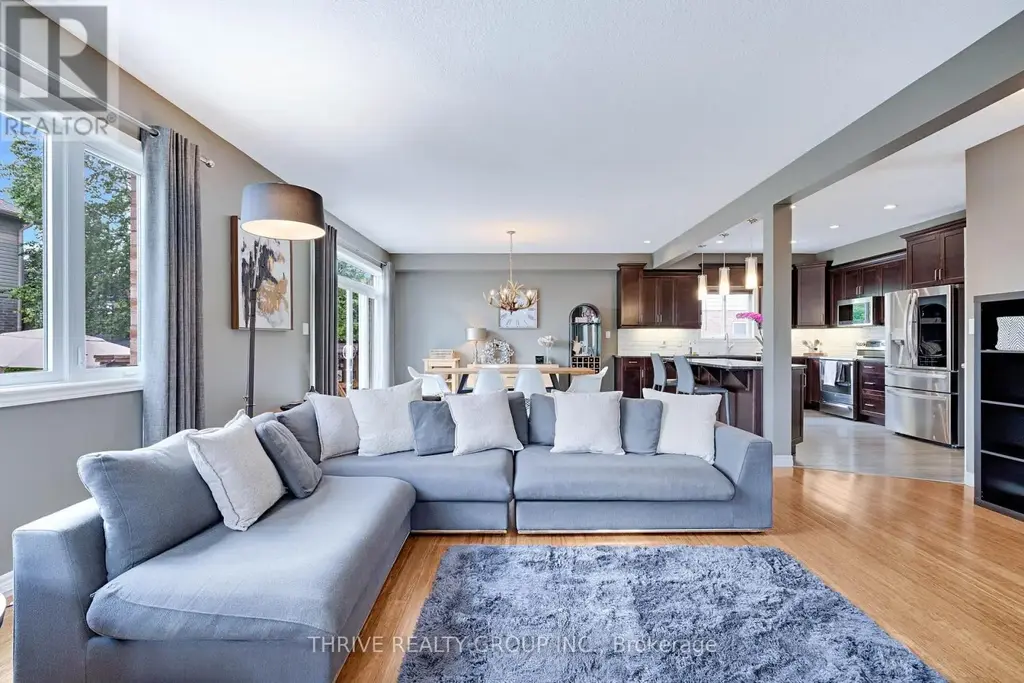 1903 Jubilee Crescent, London North (North E)