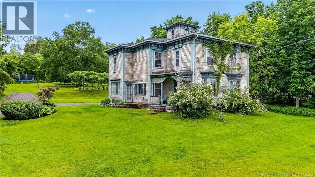 3010 Main Street, Hillsborough